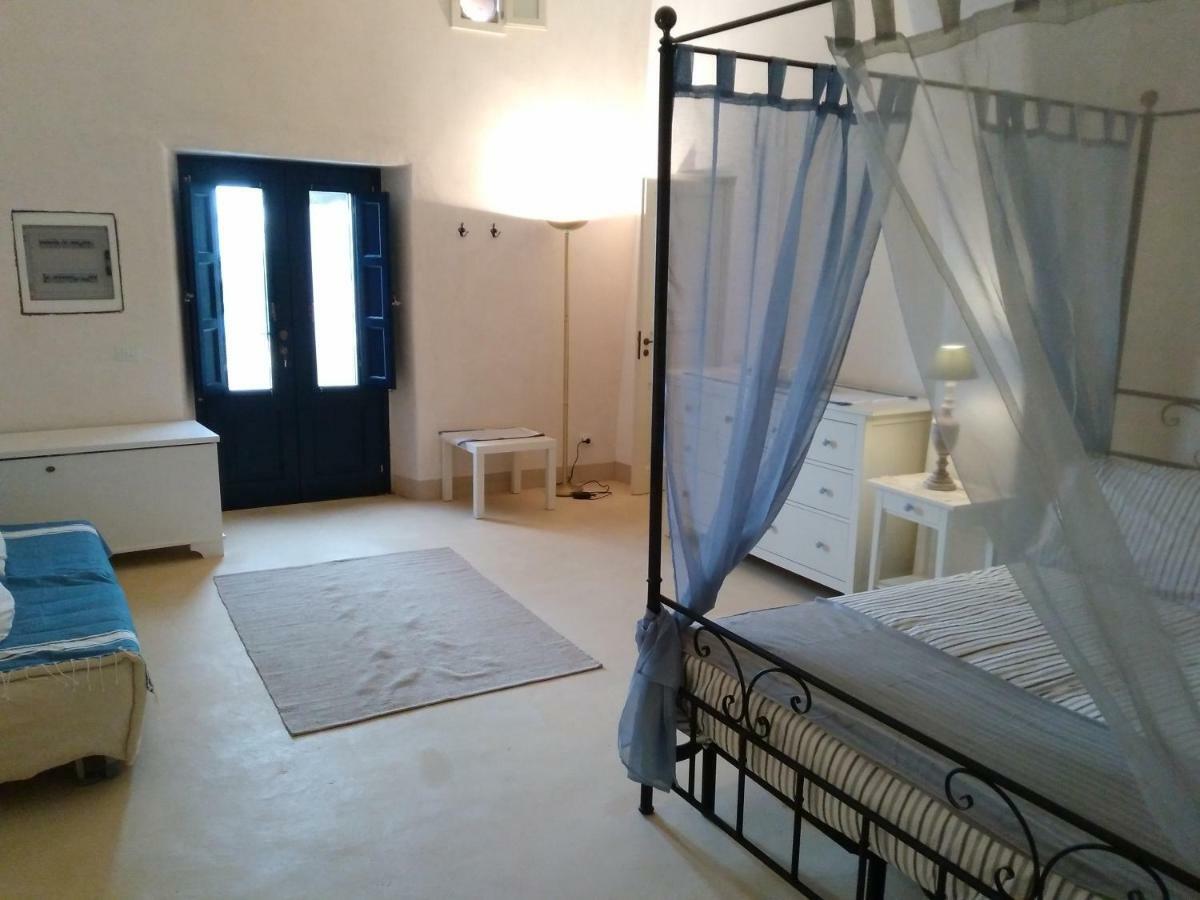 Alicudi Giardino Dei Carrubi- Al Gradino 365 Bed & Breakfast Dış mekan fotoğraf